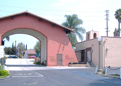 Cafe El Cholo - Parking Lot