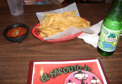 El Farolito Jr. - Table Spread