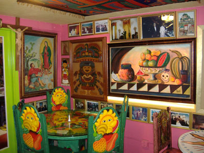 Olamendi's - Interior